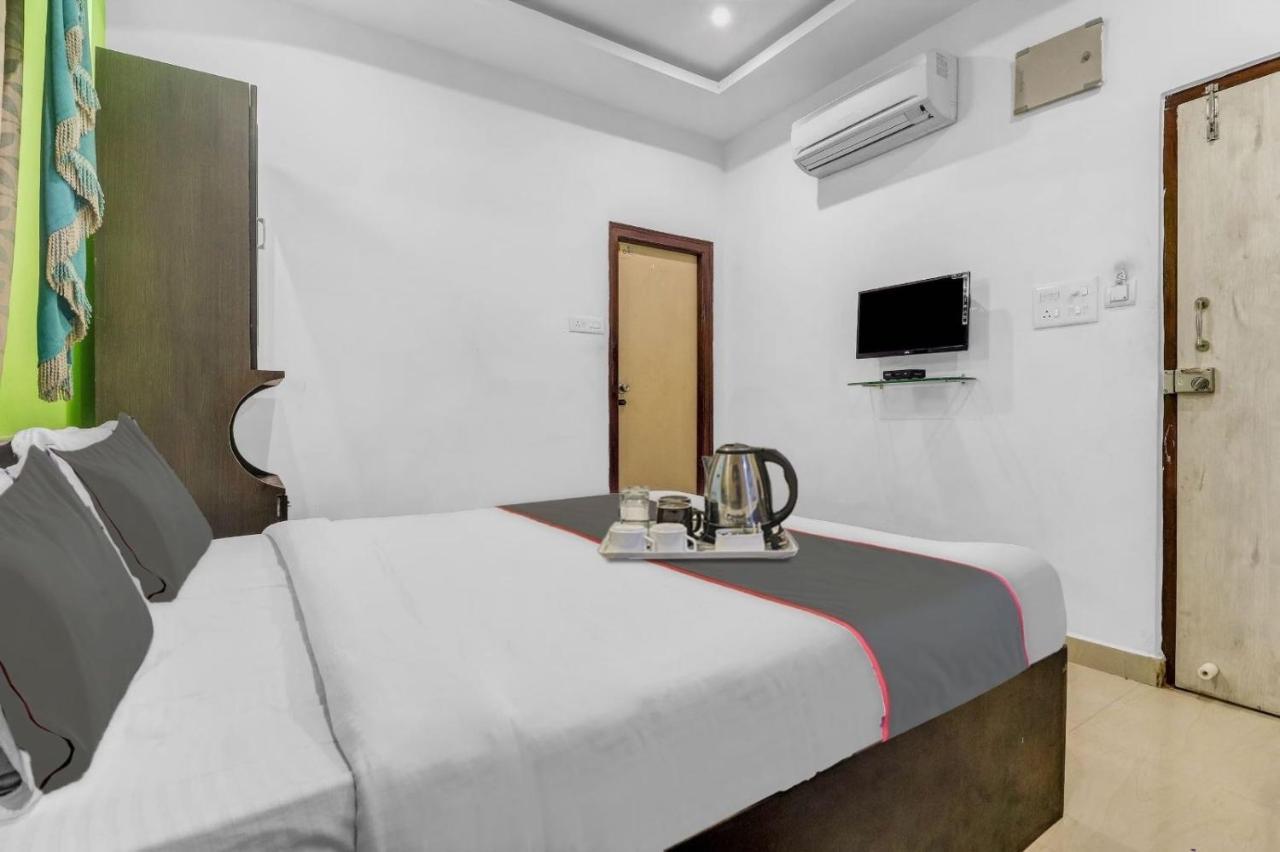 Collection O Gravity Hotel Hyderabad Exterior foto